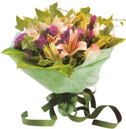 Ankara çiçek gönder firmamızdan görsel ürün  Anneye özel taze kır çiçekleri demeti
